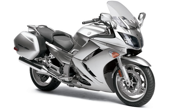 Imágen: https://f.tqn.com/y/motos/1/S/g/-/-/-/Yamaha-FJR1300A.jpg