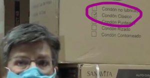 ¿Son condones? Descubren curiosa caja en transmisión de Claudia López