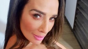 Luly Bossa ‘subió la temperatura’ en redes con foto en hilo sobre la cama