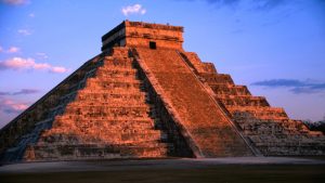 Pirámide El Castillo, Chichén Itzá, México