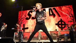 ¿Por qué es necesario hablar sobre el disco y gira de despedida de Sum 41?