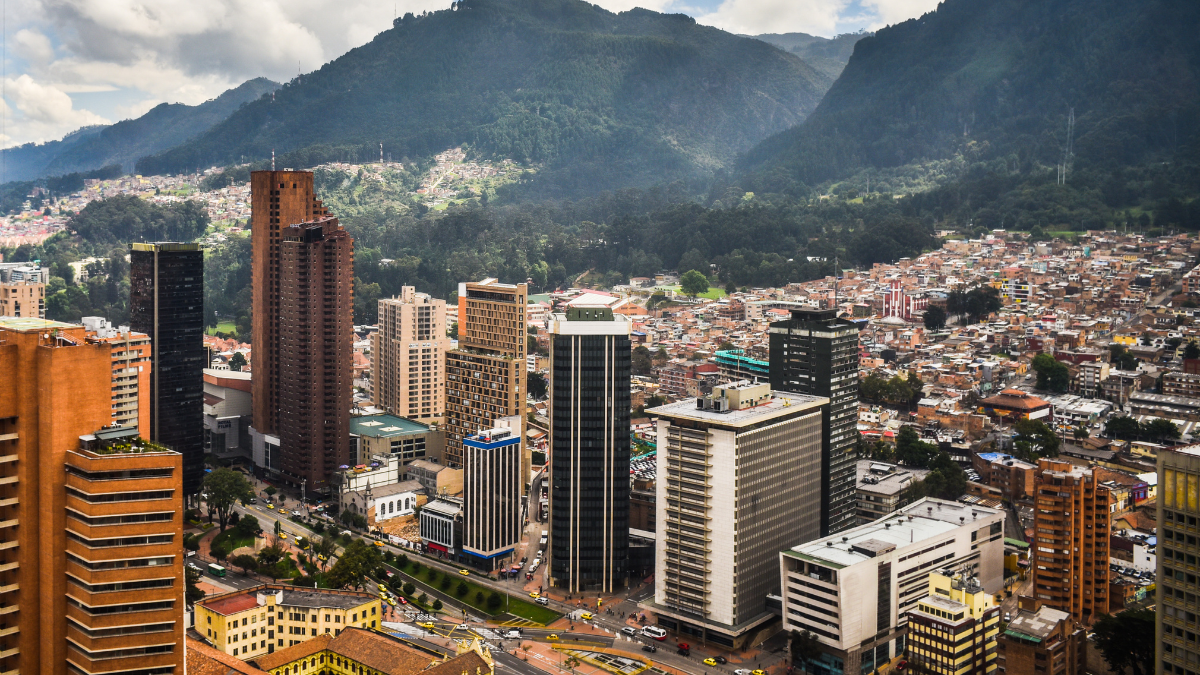 Foto de Bogotá cerca al centro internacional tomada desde el aire