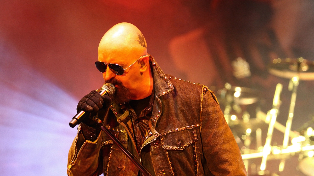 La historia detrás de ‘Breaking The Law’ de Judas Priest