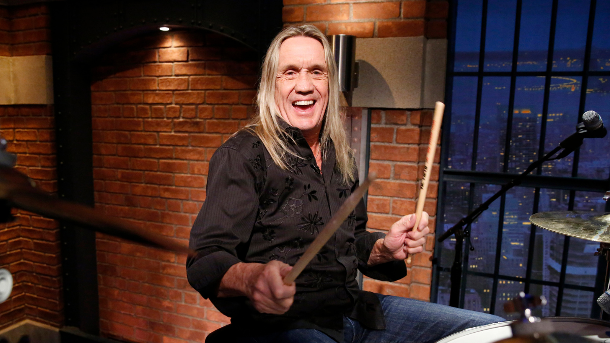 Nicko McBrain, baterista de Iron Maiden, anuncia su retiro de la banda; esta es la razón